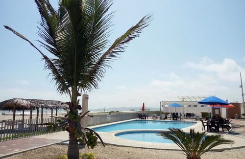 El Arenal Villa | Beachfront Bliss at Playas Ecuador – Family-Friendly Retreat