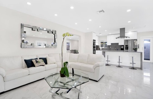 Miami Gardens Villa | Family-Friendly Playhouse with Heated Pool, Gym & Spa