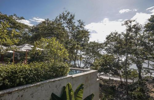 Las Catalinas Apartment | Discover Plaza Carlota 22: Family-Friendly Retreat