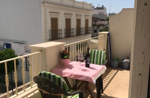 Nerja City Centre Apartment | Oceanfront Oasis: Plaza de España 1 Bedroom Retreat