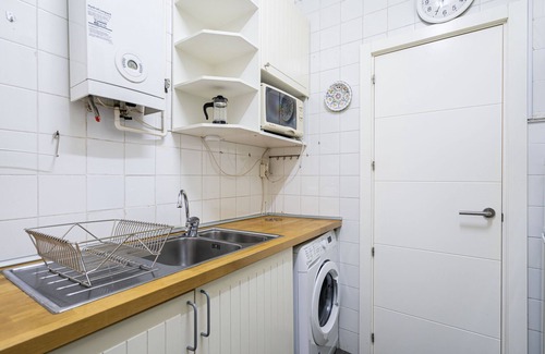 Moncloa - Arguelles Apartment | Experience Comfort at Plaza de España Madrid Centro Hotel