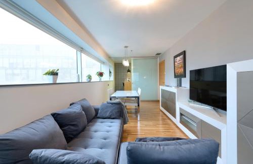 El Port Apartment | Experience Plaza Europa Fira Gran Via: Guest Rated 9.8/10