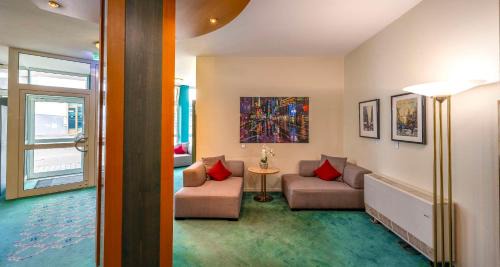 Ditzingen Hotel | Discover PLAZA Hotel Blankenburg Ditzingen: Pet-Friendly Escape