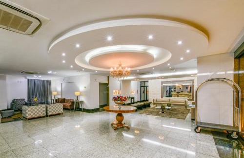 Goiania Hotel | Relax at Plaza Inn Breeze Aeroporto with Ocean View Pool