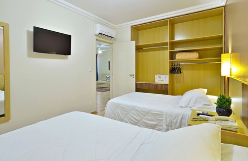 Centro Hotel | Relax at Plaza Inn Flat Araxá with Pool and Spa Amenities