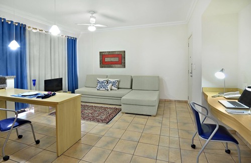 Centro Hotel | Relax at Plaza Inn Flat Araxá with Pool and Spa Amenities