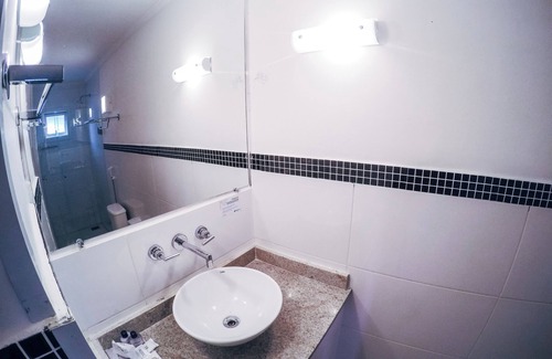 Campos do Jordao Hotel | Pet-Friendly Plaza Inn: Relax by the Pool & Spa