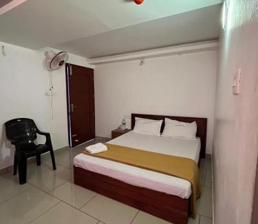 Vadakara Hotel | Budget-Friendly Stay at Plaza Residency with Great Amenities