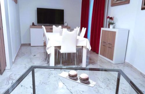 Carmona Apartment | Plaza San Fernando