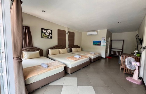 Khlong Khut Hotel | Discover Pleai ta lea Resort: Family-Friendly Getaway