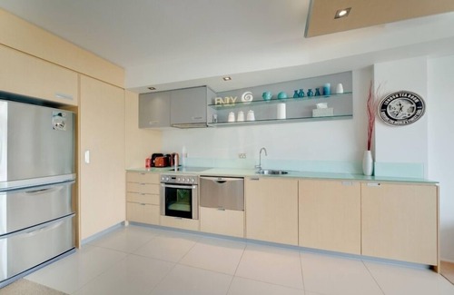 Te Aro Apartment | Cozy 2 Bedroom Wellington Apartment with Family-Friendly Perks