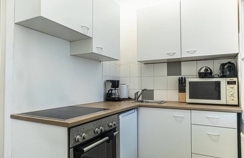 Meidling Apartment | Cozy 2BR Apartment: Steps to U6 Station am Schöpfwerk