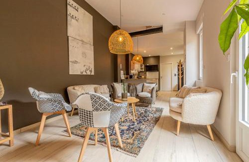 Minimes - Barriere de Paris House | Bright Chartreuse Retreat with Terrace & High Guest Ratings