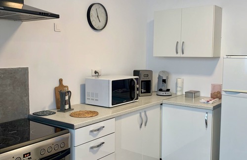 Valle-de-Campoloro Apartment | Ideal Apartment with Ocean View Near Mountains & Family Amenities