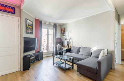 Quartier de la Maison-Blanche Apartment | Comfortable 4-Star Apartment in the Vibrant Asian District