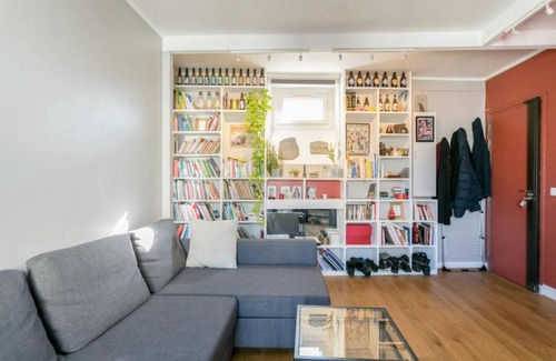 Quartier de la Maison-Blanche Apartment | Comfortable 4-Star Apartment in the Vibrant Asian District