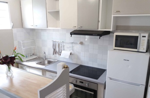 Schoelcher Apartment | Cozy F2 with Oceanfront Views and Family-Friendly Amenities