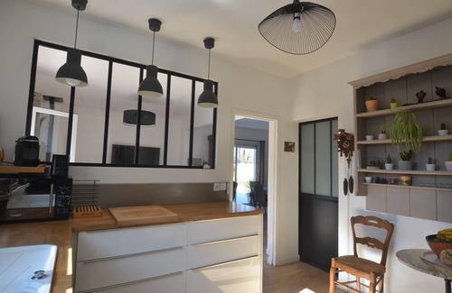 Andernos-les-Bains House | Inviting House with Heated Pool Near Beach & Ocean Views