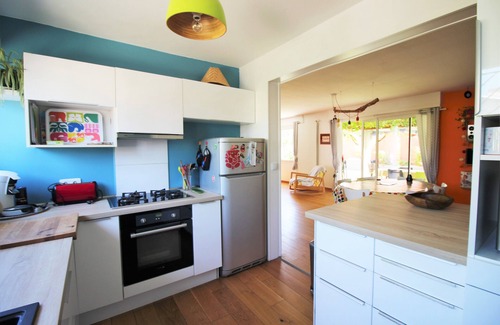 Pau Nord House | Tranquil Retreat with Spa and Family-Friendly Amenities