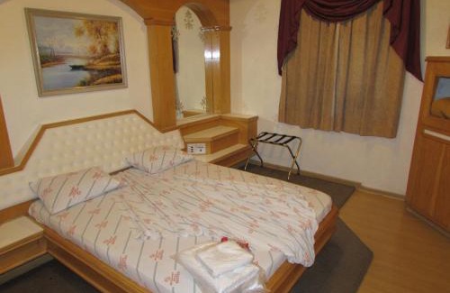Zona Norte Hotel | Inviting Stay at Pleasant Place Hotel with Hot Tub & Dining