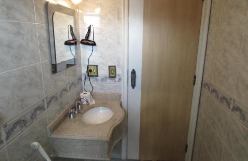 Zona Norte Hotel | Inviting Stay at Pleasant Place Hotel with Hot Tub & Dining