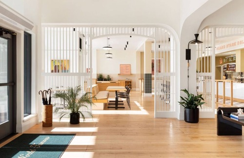 Buckman Neighborhood Apartment | Delightful Getaway Near Pioneer Place - Pet-Friendly Stay!