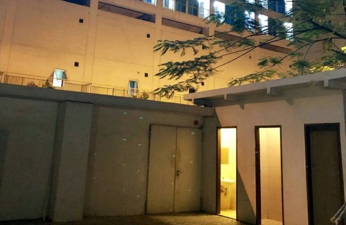 Kayu Putih Apartment | Cozy Tifolia Studio with Pool & Spa in Kelapa Gading