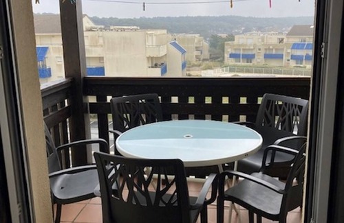 Lacanau-Ocean Apartment | Cozy Oceanfront 2-Cabin Apartment Steps from the Beach