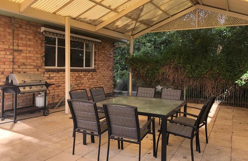 Horsham House | Pet-Friendly Retreat at Pleasant View: Guest Rated 9.1/10