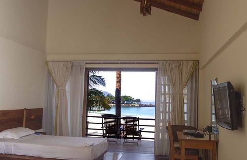 Ngapali Hotel | Scenic Stay at Pleasant View Resort with Ocean Views & Spa
