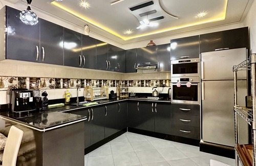 Oujda Villa | Inviting Villa with Terrace, Garage & Family-Friendly Amenities