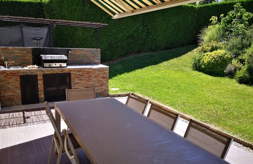 Saint-Jean House | Pleasant villa with pool