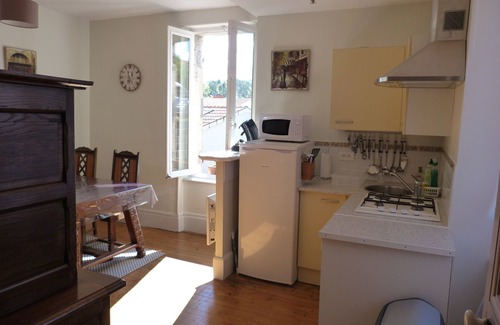 Chatel-Guyon House | Tranquil Village Retreat with Kitchen and Family Amenities