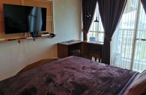 Kayu Putih Apartment | Family-Friendly Retreat at Pleasant05tifolia with Pool Access