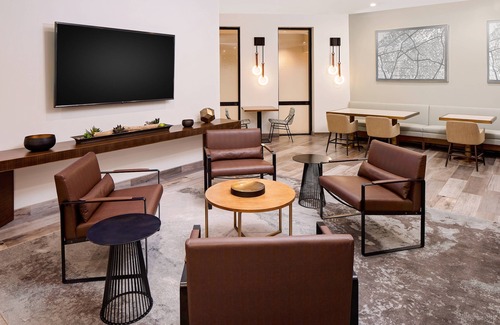 Pleasanton Hotel | Family-Friendly Stay at Pleasanton Marriott with Pool & Spa