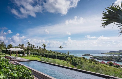 Marigot Villa | Elegant Celadon Villa in Montjean with Ocean Views & Pool