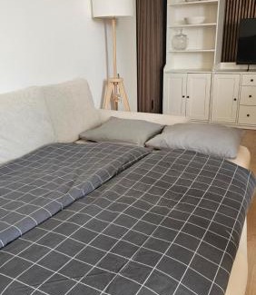 Dolni Lanov Apartment | Pleasure 2 Be Here