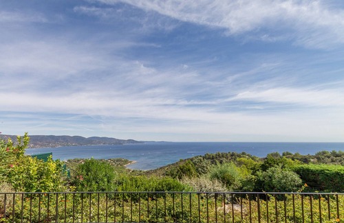 Cap Benat Villa | Relax at Plein Ciel - Beachside Retreat with Private Pool