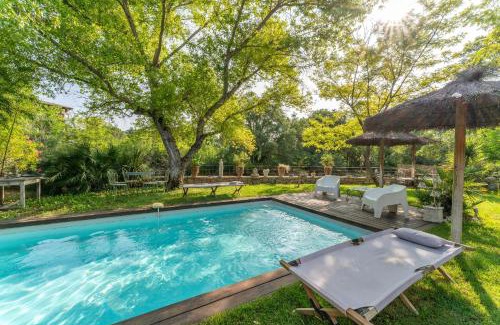 Apt Villa | Experience Plein Coeur du Luberon: Family & Pet Friendly Stay