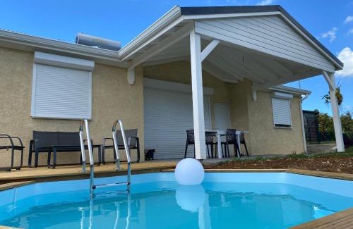Petit-Bourg Villa | Experience Oceanfront Bliss at Plein Vent - Guest Rated 9.8