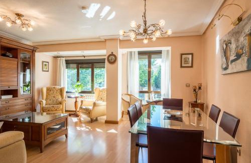 Centro Apartment | Central Salamanca Stay - 5 Minutes to Plaza Mayor, Wifi Included