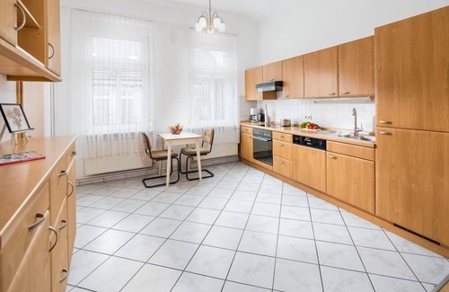 Norderney House | Spacious Retreat for 8 with Child-Friendly Amenities