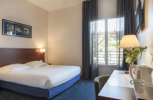 Le Plessis-Robinson Hotel | Discover Plessis Parc Hôtel: Family-Friendly & Accessible