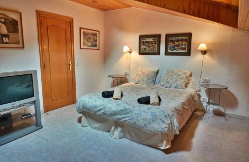 Escaldes-Engordany Apartment | Family-Friendly Escape at Pleta de Escaldes: Rated 8.9/10