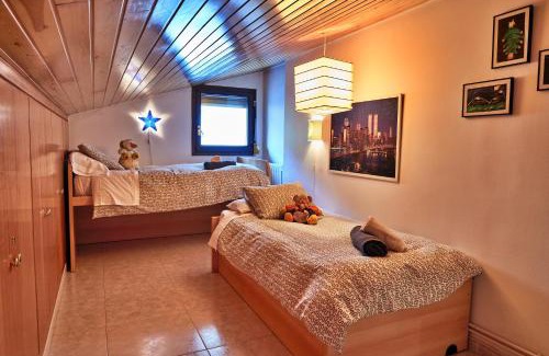 Escaldes-Engordany Apartment | Family-Friendly Escape at Pleta de Escaldes: Rated 8.9/10