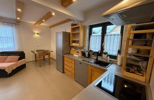 Vrelo Korenicko House | Discover Plitvice Apis: 4-Star Rated with Hot Tub & Pets Welcome