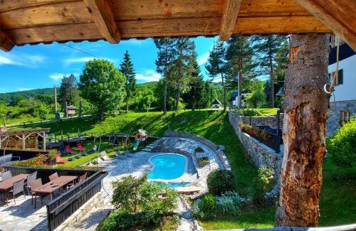 Mukinje Bed & Breakfast | Relax at Plitvice Etno House I with Pool & Hot Tub