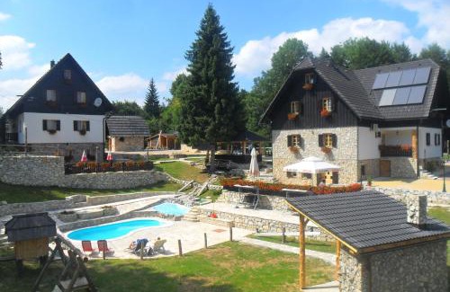 Mukinje Bed & Breakfast | Discover Plitvice Etno House III - Oceanfront Oasis Awaits