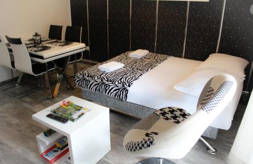 Korenica Apartment | Highly Rated Plitvice Green Gold Apartments with Breakfast