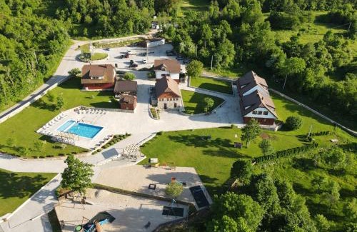Plitvicka Jezera Hotel | Discover Plitvice Village: Oceanfront Paradise Awaits